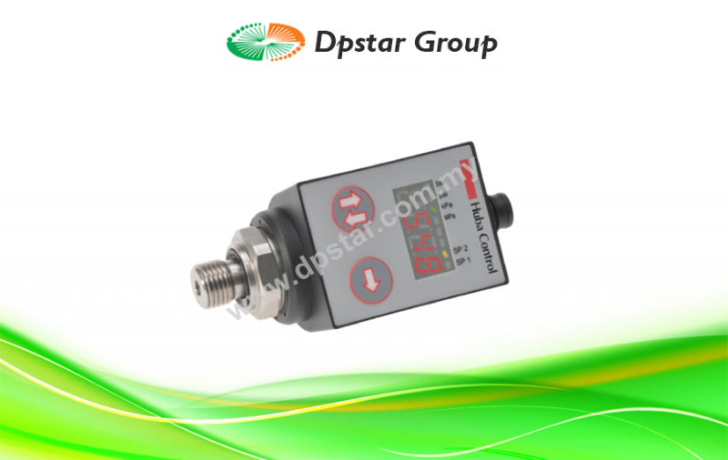 Electronic Pressure Switch With Display And Programmable Switching Outputs - Huba 548 Series